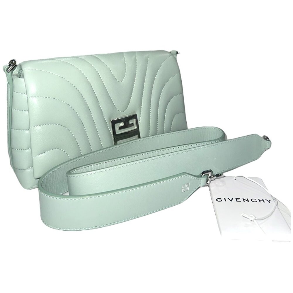 New Givenchy Small 4G Soft Bag in Quilted Leather